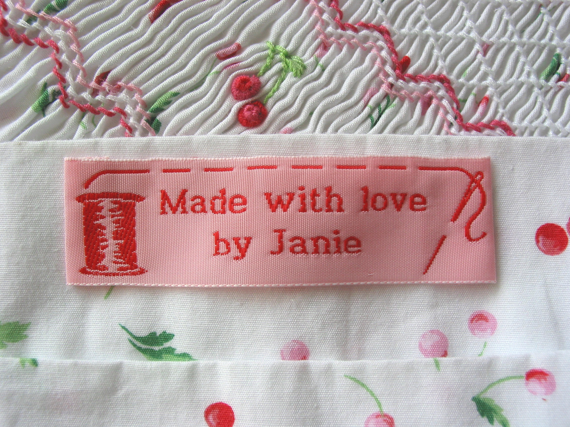 Custom Clothing Labels | Personalized Woven Labels | itsminelabels.com